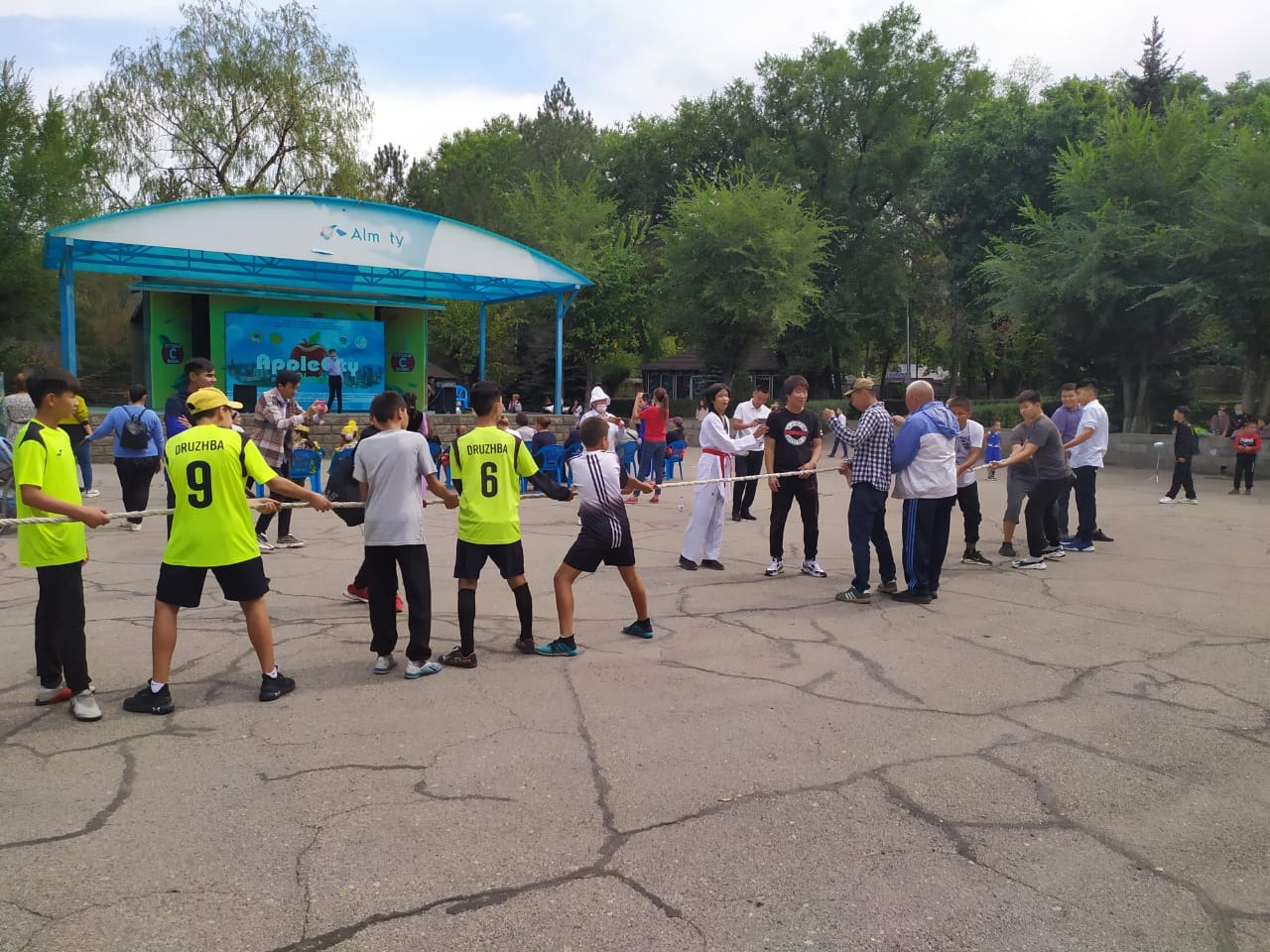 "Apple City" аудандық  жарысының жеңімпаздары