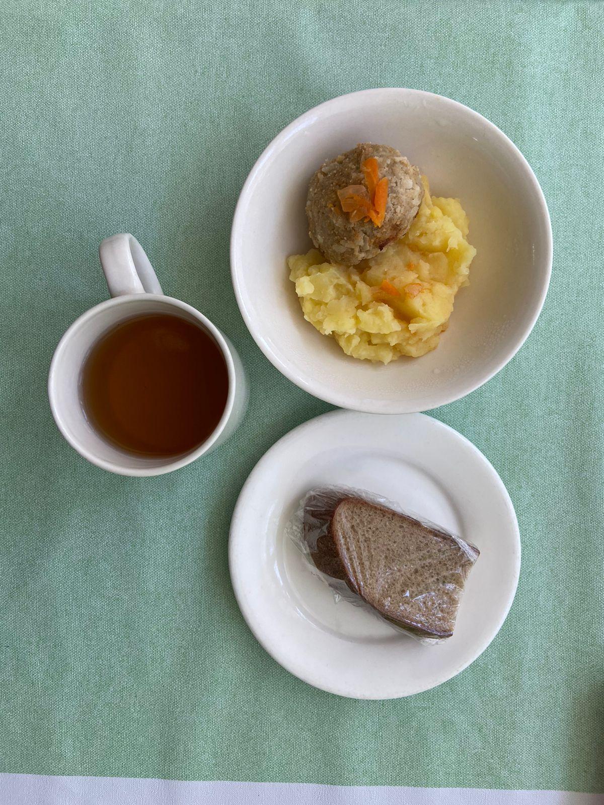 Қыркүйек айы 3-апта , 4-күн ас мәзірі. 2022-2023 оқу жылы.