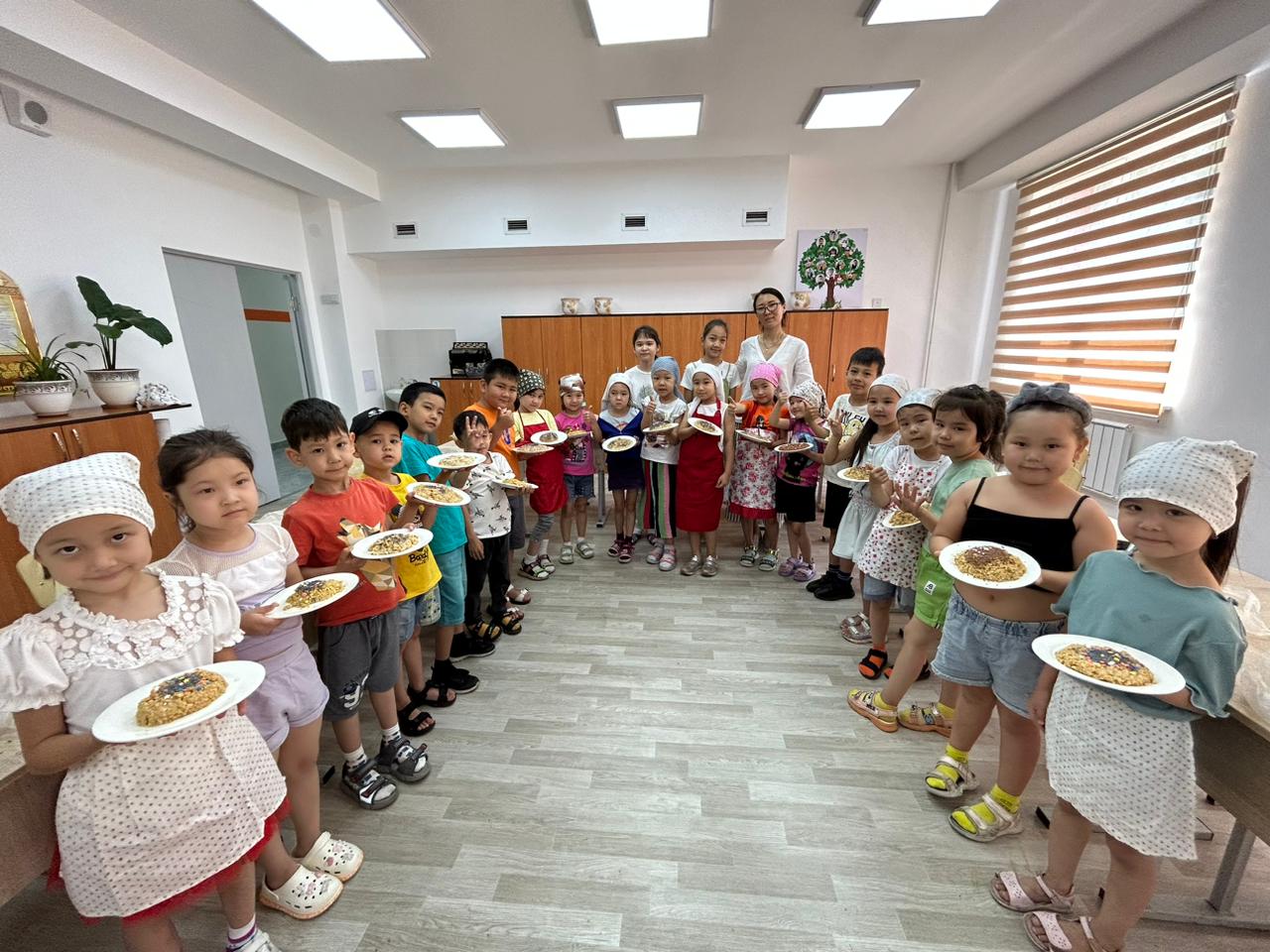 «Кішкентай аспаздар».  «Юный Повара»